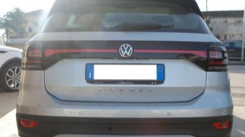 Broasca usa dreapta fata Volkswagen T-Cr