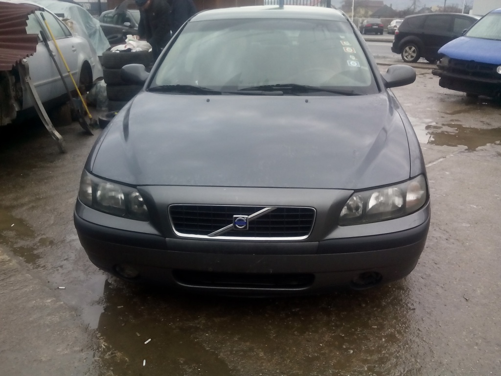 Broasca usa dreapta fata Volvo S60 2003 Limuzina 2