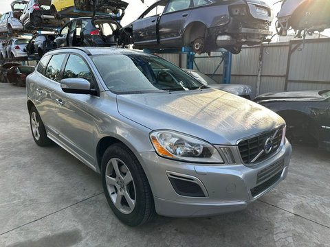 Broasca usa dreapta fata Volvo XC60 2012 R -DESIGN 2.4