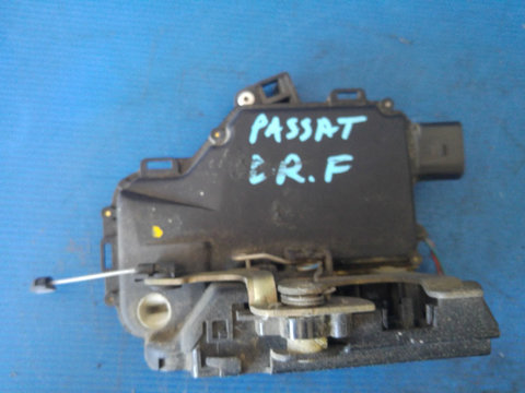 Broasca usa dreapta fata vw passat b5 3b1837013a