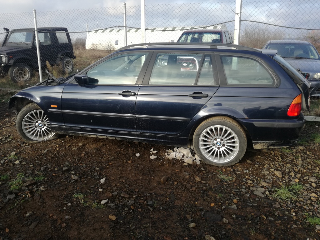 Broasca usa dreapta spate BMW E46 2001 B