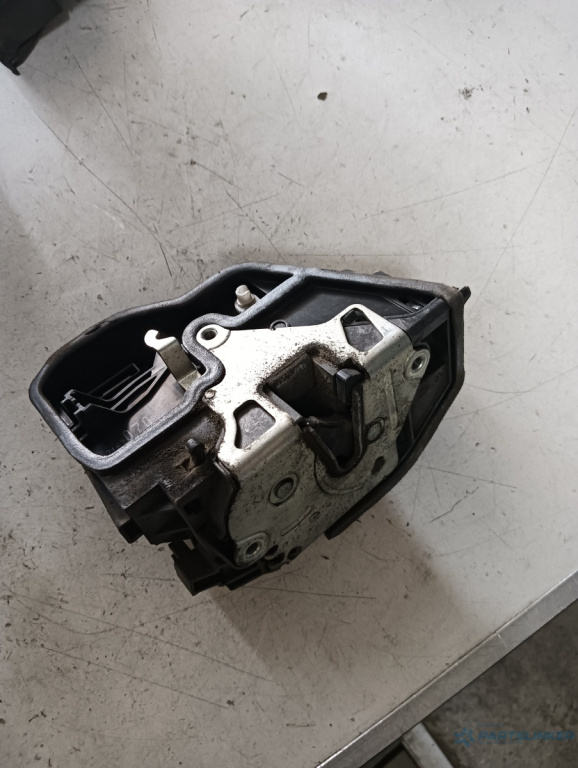 Broasca usa dreapta spate BMW X3 (E83N) [ 2003 - 2011 ] OEM 7167070