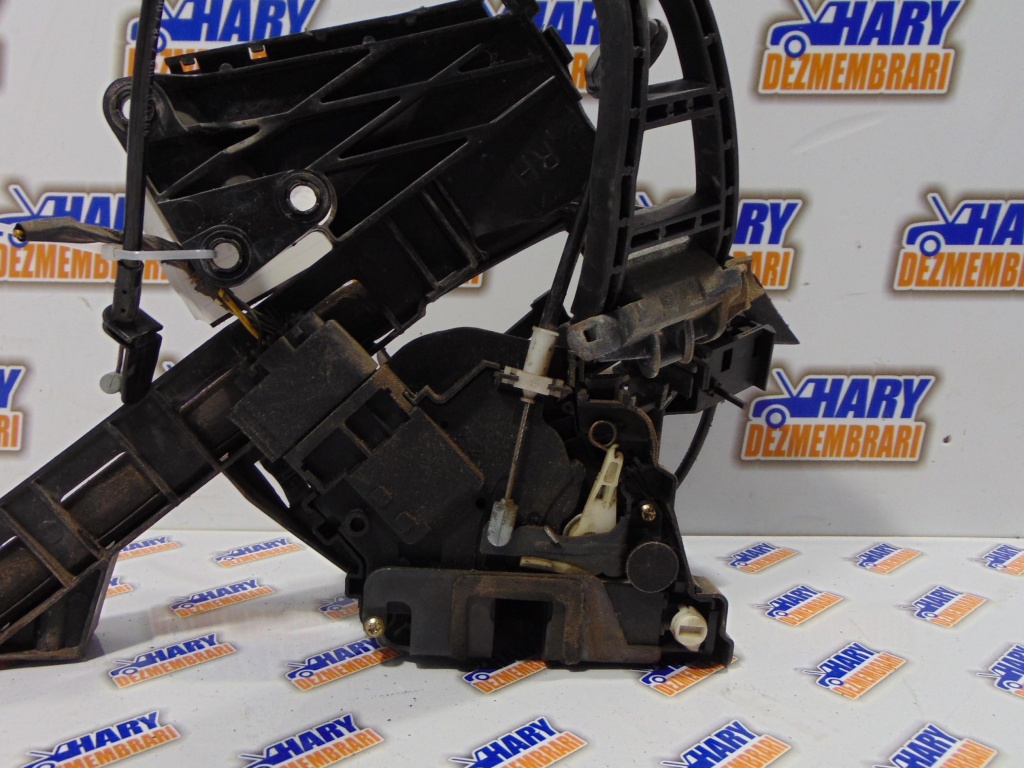 Broasca usa dreapta spate cu codul 4M5AR26412BC pentru Ford Focus II