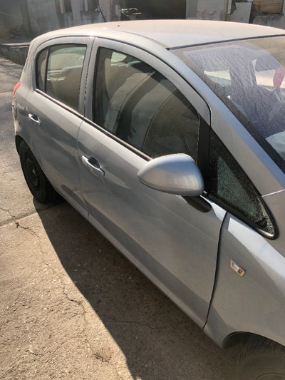 Broasca usa dreapta spate Opel Corsa D 2010 hatchb