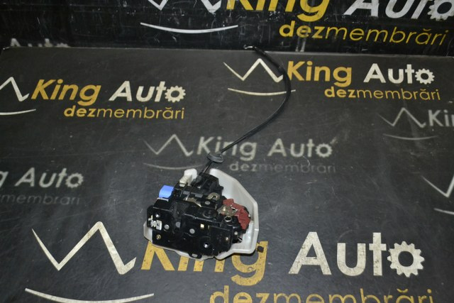 BROASCA USA DREAPTA SPATE VOLKSWAGEN GOLF 5 HATCHBACK 2004
