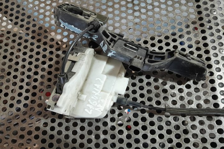 Broasca usa fata dreapta 000662 Renault 