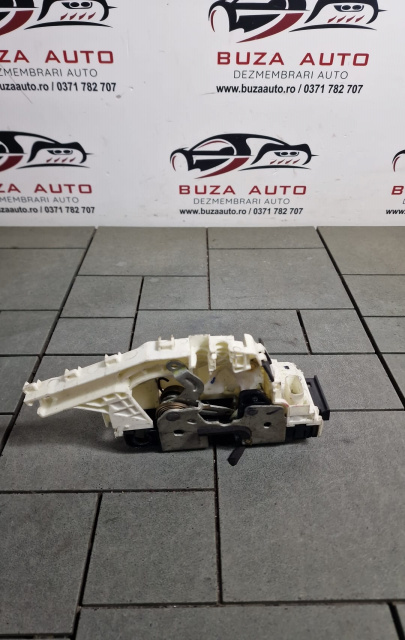Broasca usa fata dreapta Cod: P04589916AE Jeep Compass 2 [2017 - 2021] Crossover 2.0 4x4 AT (140 hp)