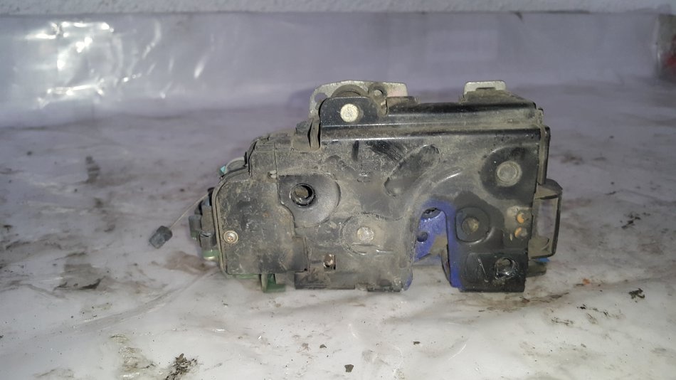 Broasca Usa Fata Dreapta Skoda Octavia 1996 - 2010