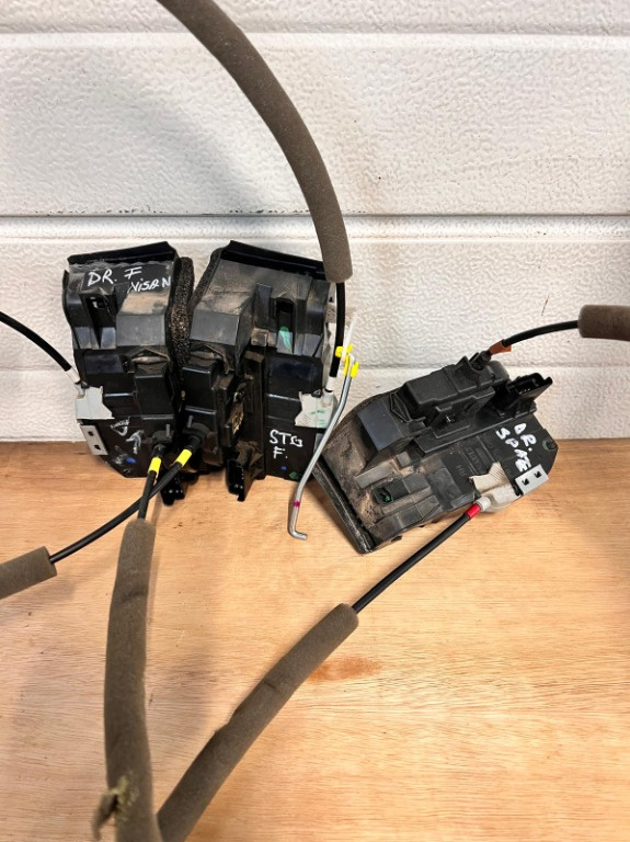 Broasca usa fata/spate Nissan Qashqai J11