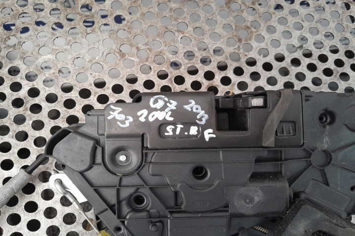 Broasca usa fata stanga 5K1837015E Volkswagen VW Golf 7 [2012 - 2017] Hatchback 5-usi 1.6 AT (110 hp)