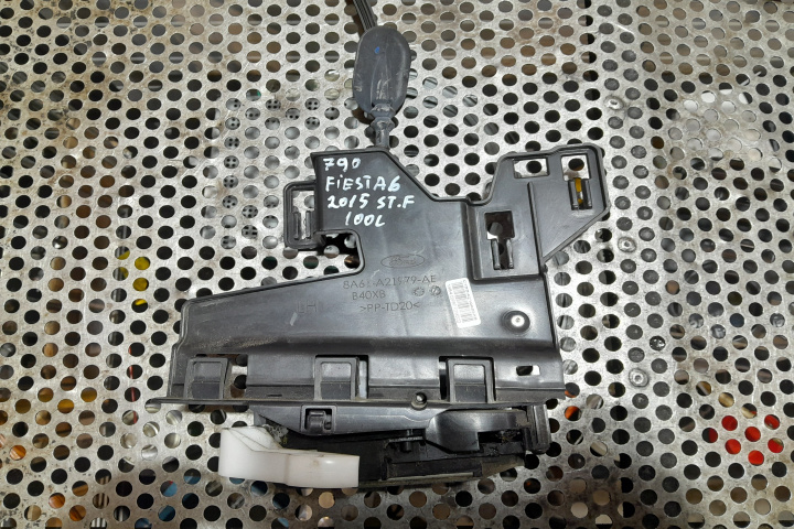 Broasca usa fata stanga 8A61-A21979-AE Ford Fiesta