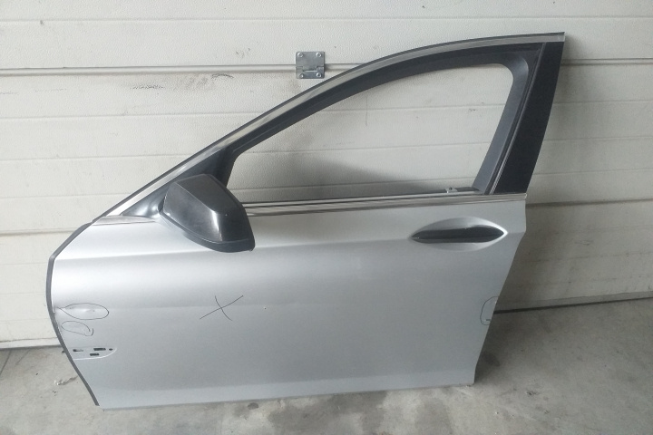 Broasca usa fata stanga Seria 7 F01 BMW Seria 7 F0