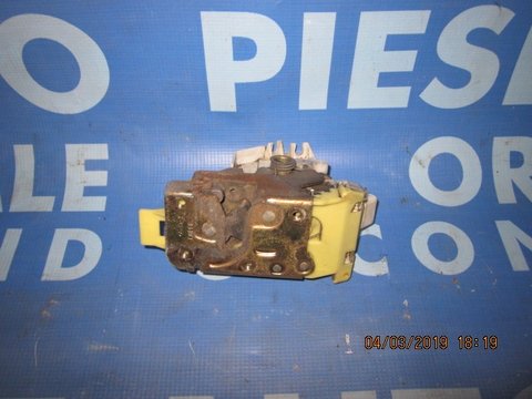 Broasca usa Ford Focus; XS41A26413BG