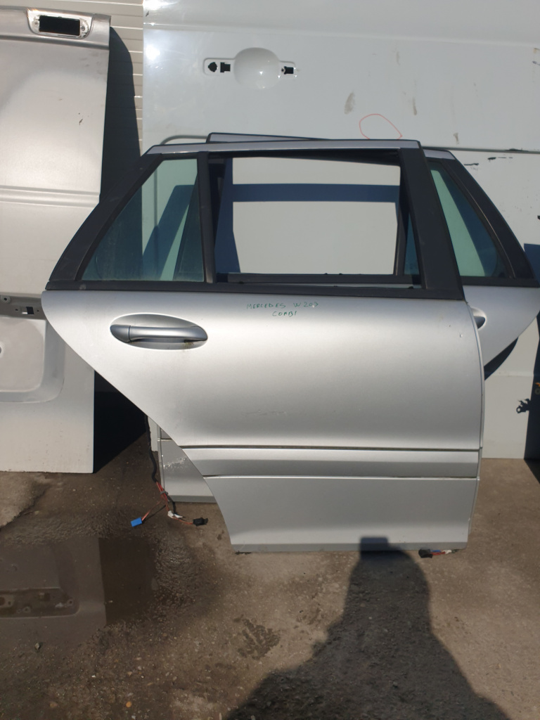 Broasca usa Mercedes C-Class w203 s203 2