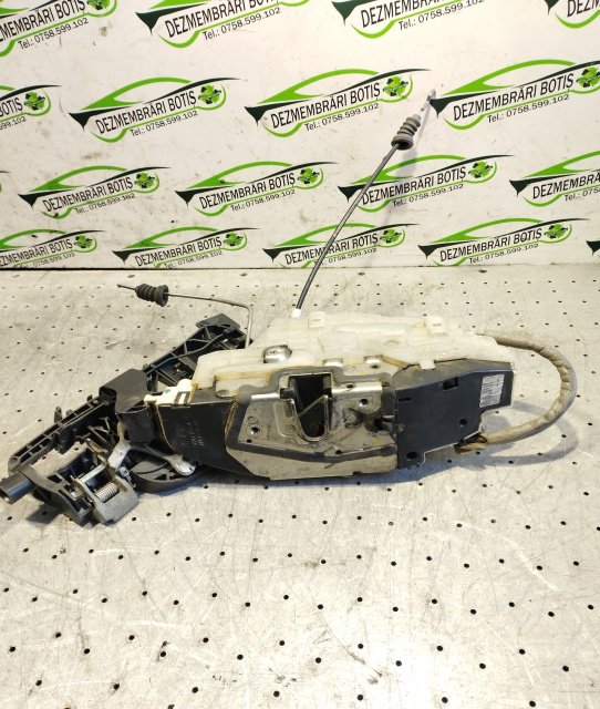 Broasca usa spate stanga 982473-100 Merc