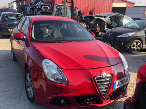Broasca usa stanga fata Alfa Romeo Giulietta 2012 hatchback 2.0 d