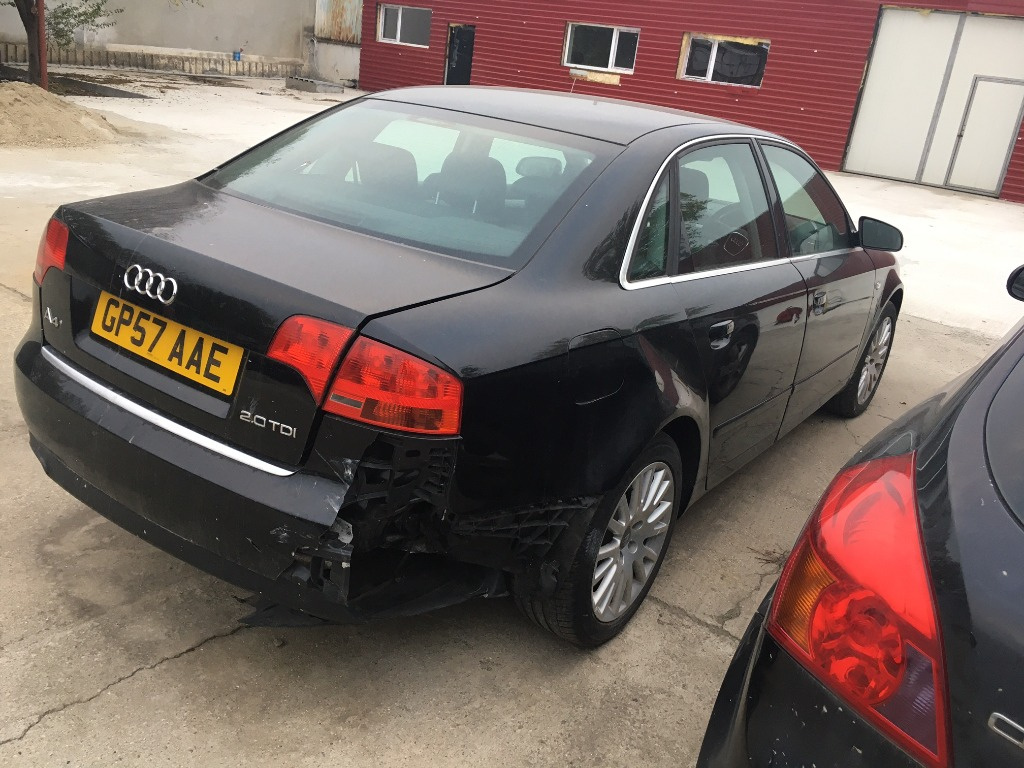 Broasca usa stanga fata Audi A4 B7 2008 