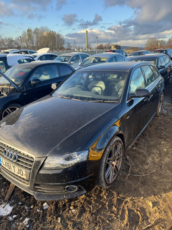 BROASCA USA STANGA FATA AUDI A4 B8 2011 GRI COMBI (id: 855)