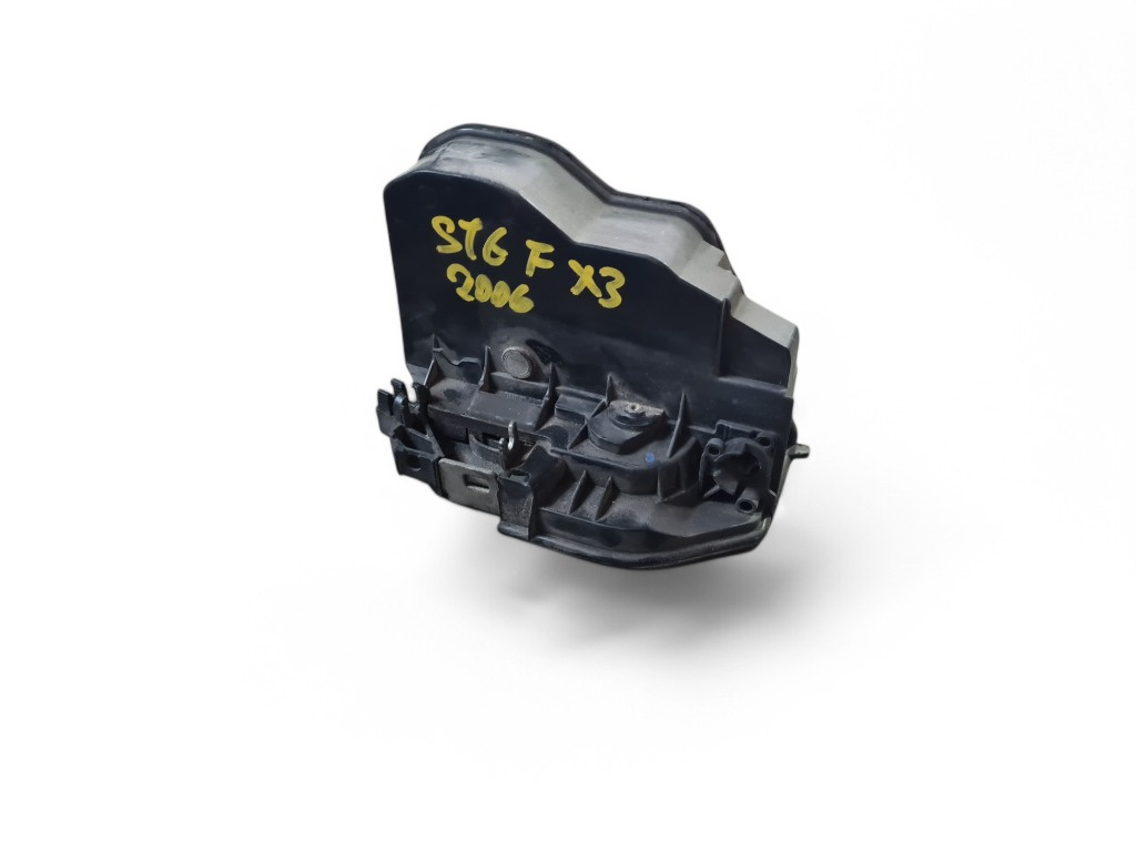 Broasca usa stanga fata BMW X3 E83 cod 7167065 an 2005