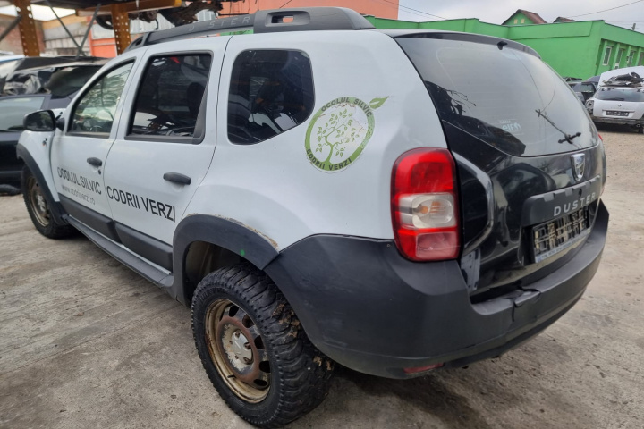 Broasca usa stanga fata Dacia Duster 2015 SUV 1.6 