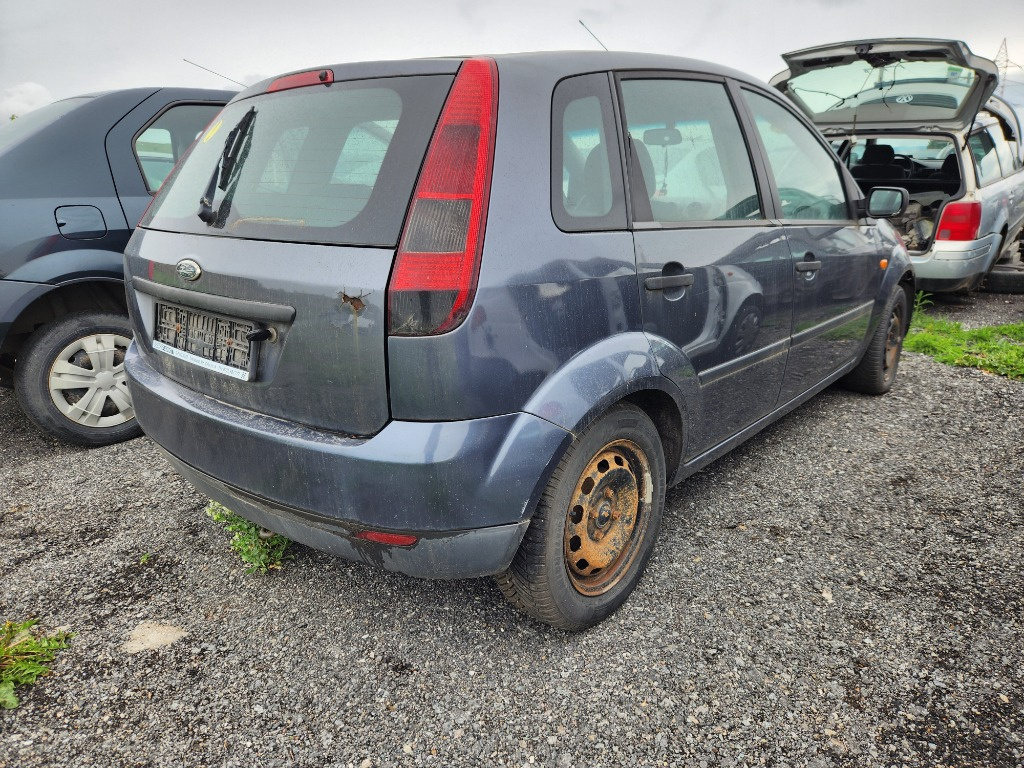 Broasca usa stanga fata Ford Fiesta 2004