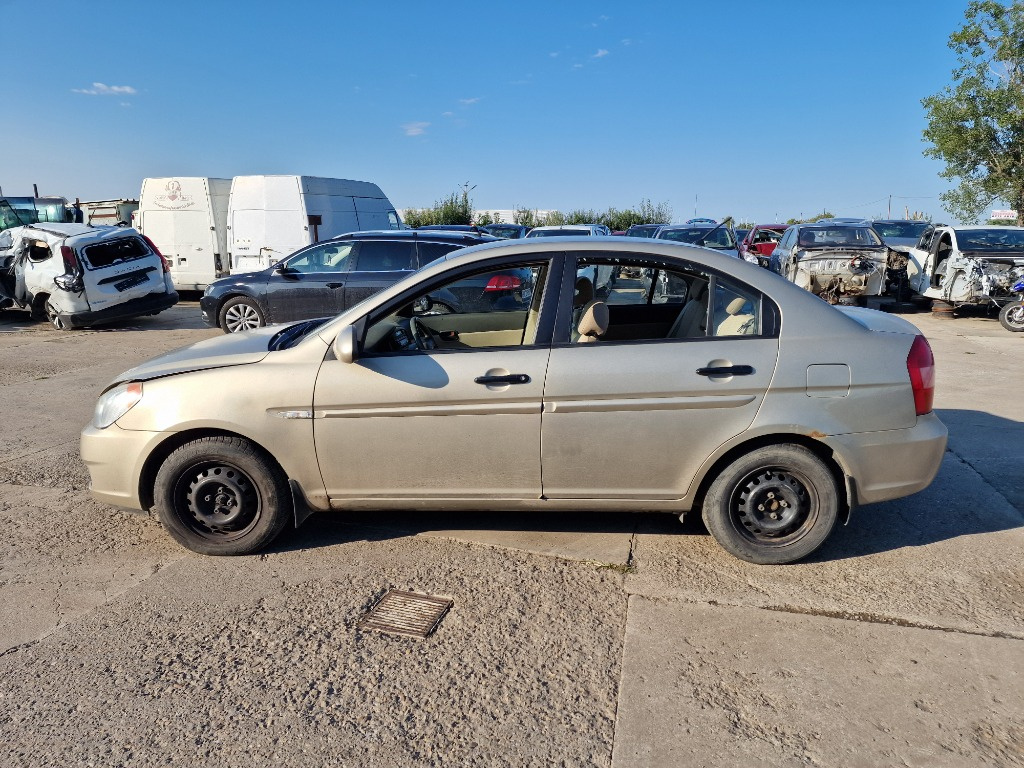 Broasca usa stanga fata Hyundai Accent 2007 1.5 CRDI D4FA 81KW/110 CP 104.550KM 5+1