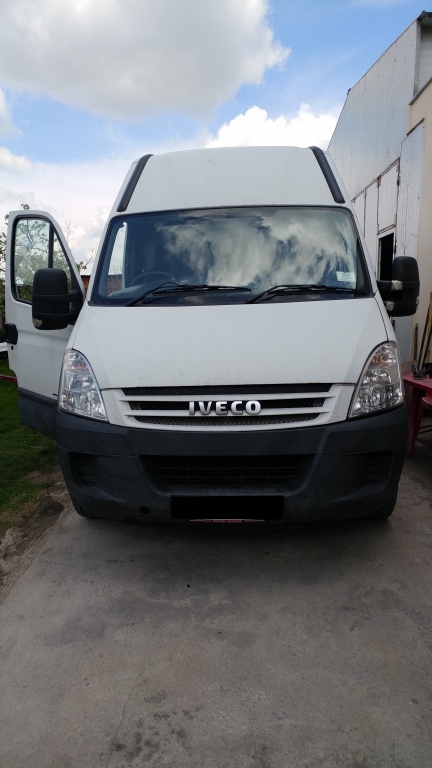 Broasca usa stanga fata Iveco Daily 4 2008 Autoutilitara 2.3 HPI