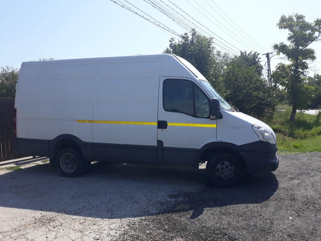 Broasca usa stanga fata Iveco Daily V 2012 Duba 2.