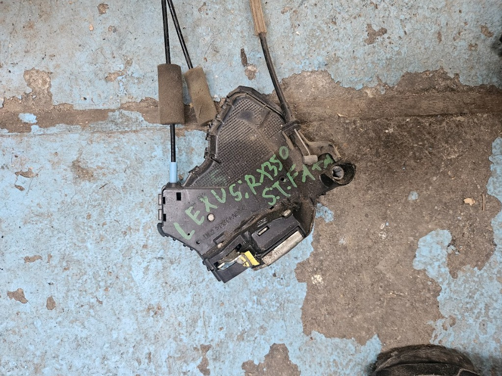 Broasca usa stanga fata Lexus Rx 350 din 2009
