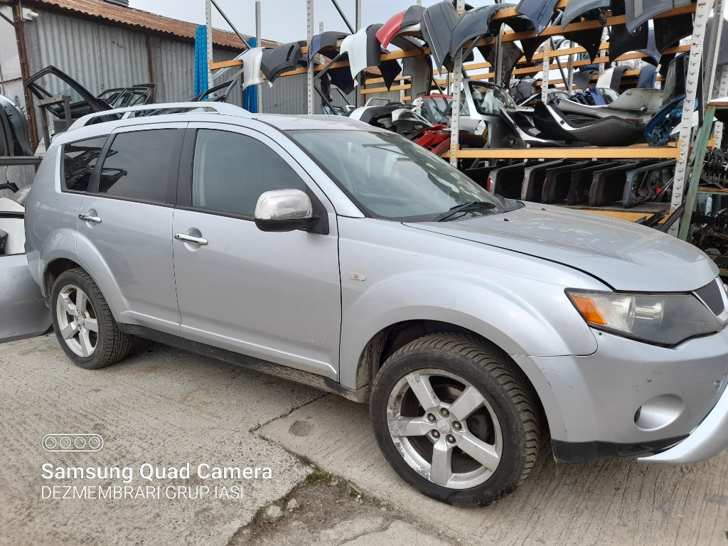 Broasca usa stanga fata Mitsubishi Outlander 2008 SUV 2.0 diesel