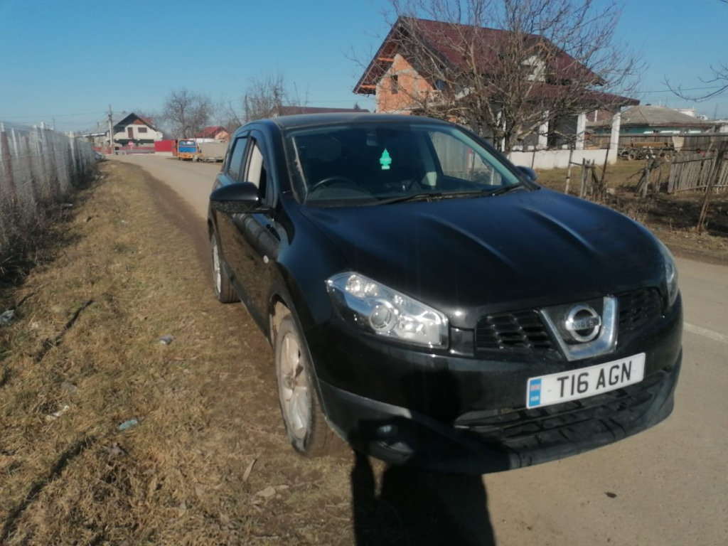 Broasca usa stanga fata Nissan Qashqai 2011 SUV 1.