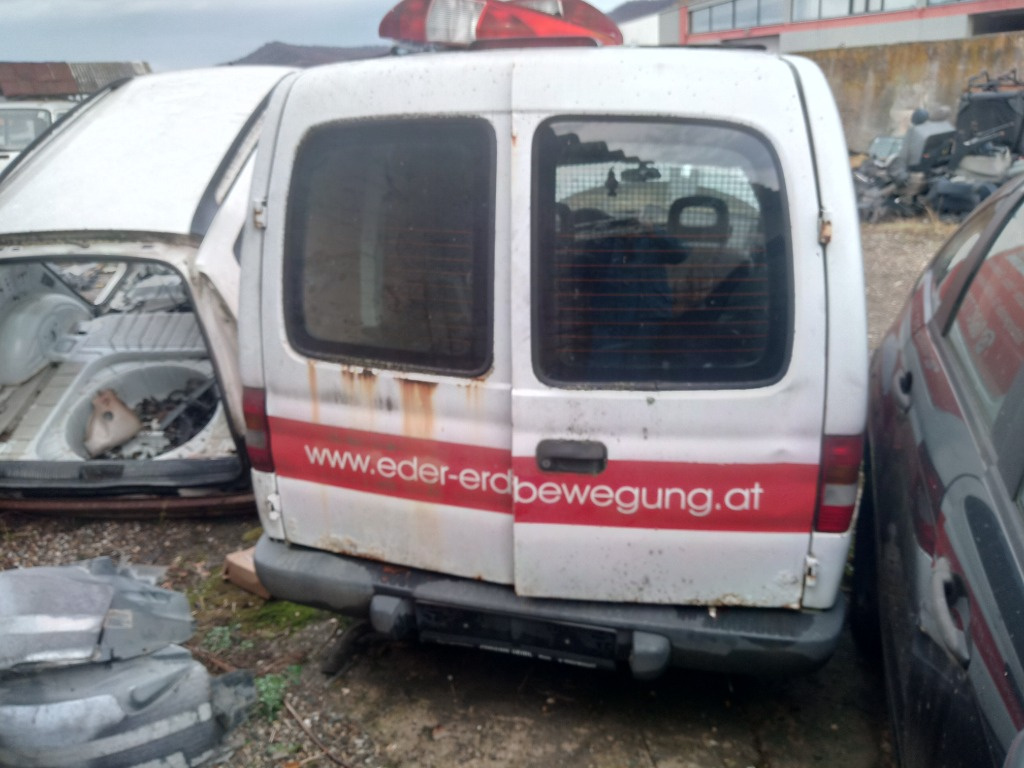 Broasca usa stanga fata Opel Combo 2000 