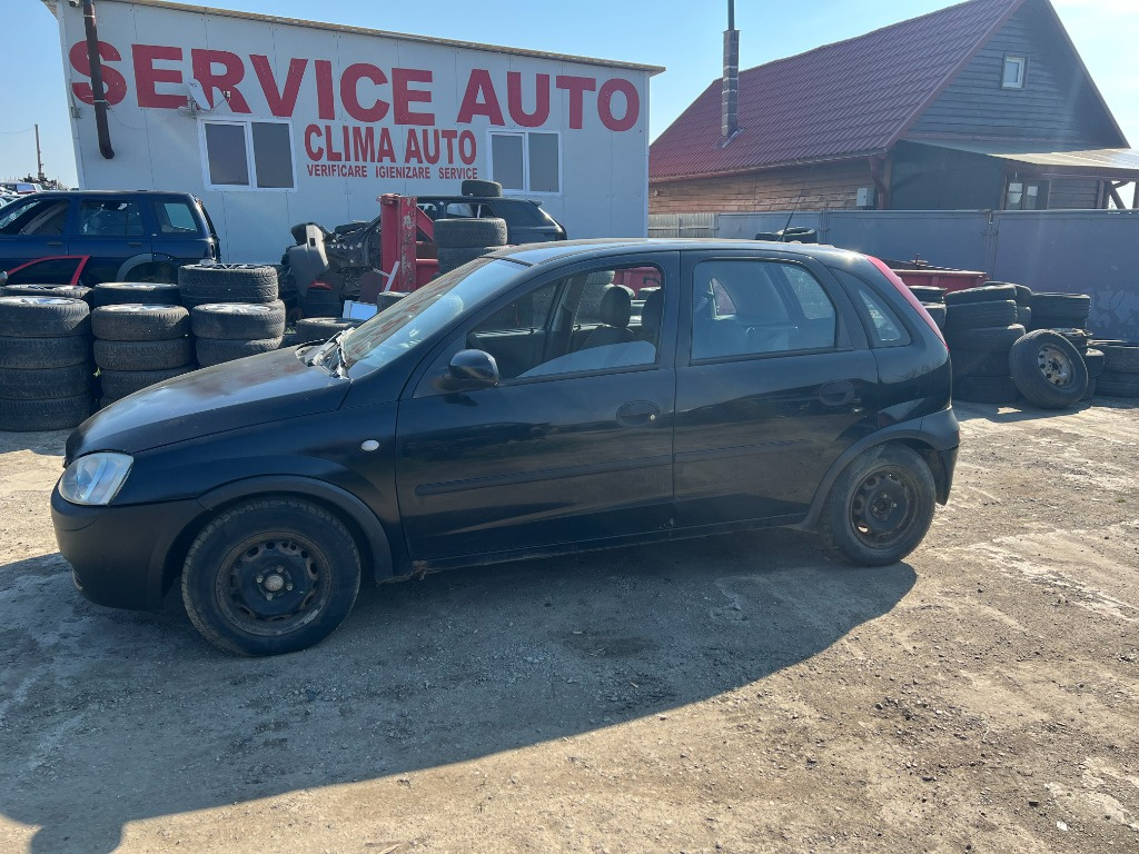 Broasca usa stanga fata Opel Corsa C 200