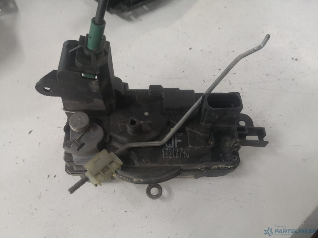 Broasca usa stanga fata OPEL ZAFIRA B (A05) [ 2005 - 2015 ] OEM 13210748