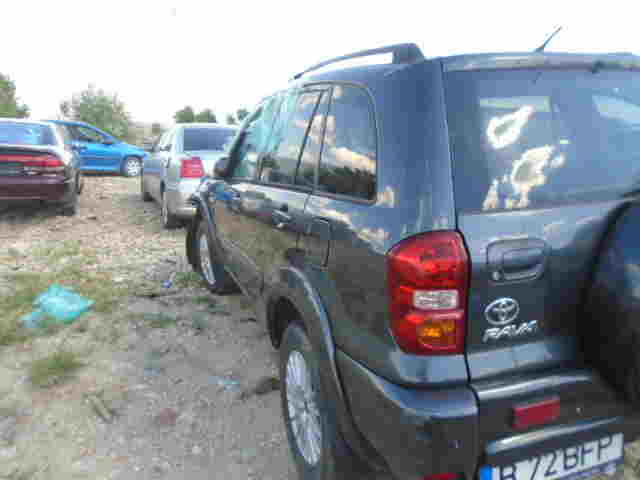 Broasca usa stanga fata Toyota RAV 4 2005 SUV 2.0