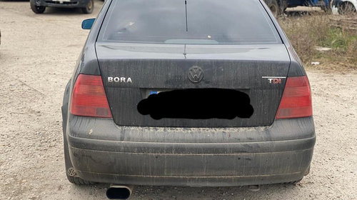 Broasca usa stanga fata Volkswagen Bora 