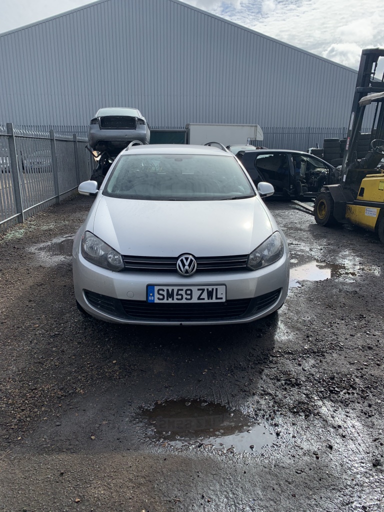 Broasca usa stanga fata Volkswagen Golf 6 2010 Break/Combi 2.0TDI CBA