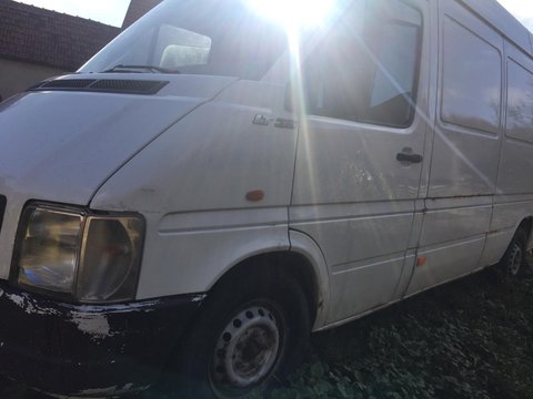 Broasca usa stanga fata Volkswagen LT 2003 Duba 2.8tdi