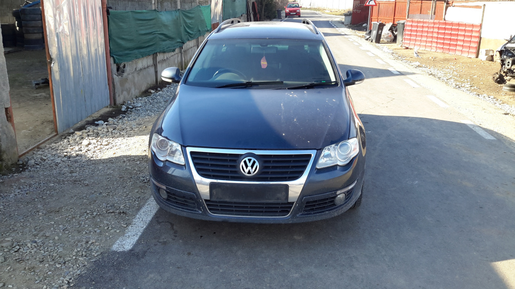 Broasca usa stanga fata Volkswagen Passat B6 2006 break 2.0