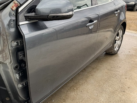 Broasca usa stanga fata Volvo V40 din 2014