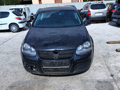 Broasca usa stanga fata VW Golf 5