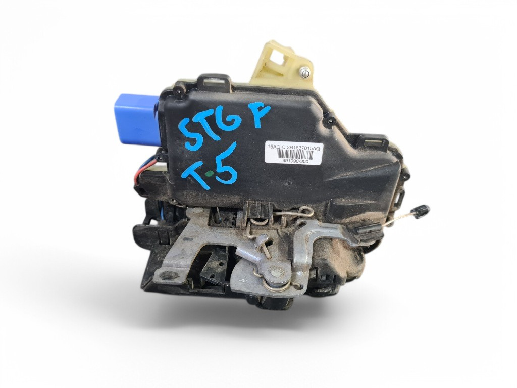 Broasca usa stanga fata VW T5 Caravelle an 2011 cod 3B1837015AQ