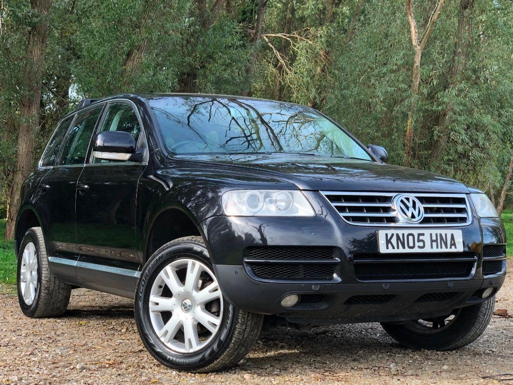 Broasca usa stanga fata VW Touareg 7L 2006 Suv 2,5