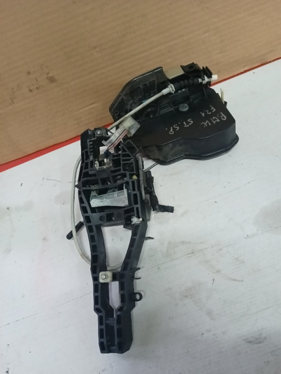 Broasca usa stanga spate BMW Seria 3 F30 F31 2012 Break 2.0