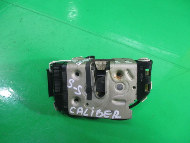 BROASCA USA STANGA SPATE COD 04589415AA DODGE CALIBER FAB. 2006 – 2012 ⭐⭐⭐⭐⭐