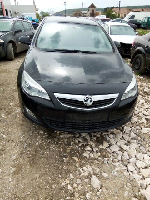 Broasca usa stanga spate Opel Astra J 2010 HATCHBACK 1,7 3023881