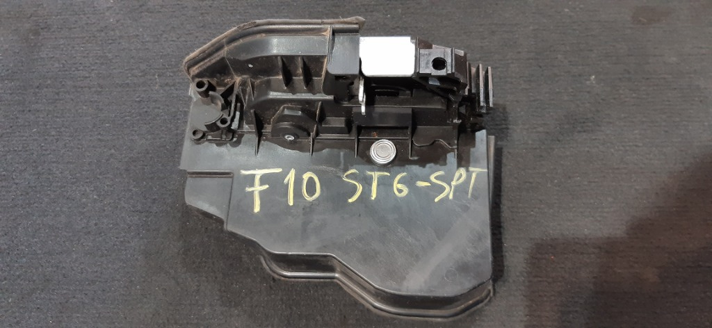 BROASCA USA STANGA SPATE PENTRU BMW SERIA 5 F10 COD:51227202147