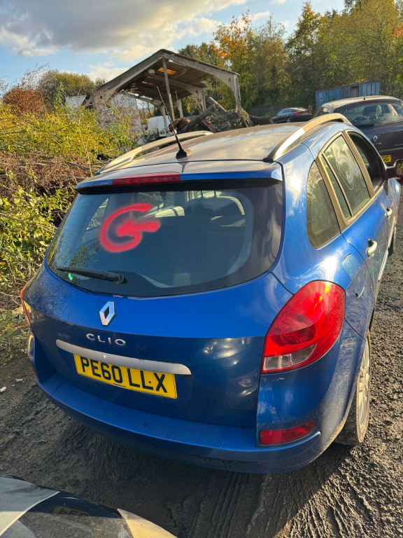 BROASCA USA STANGA SPATE RENAULT CLIO 3 