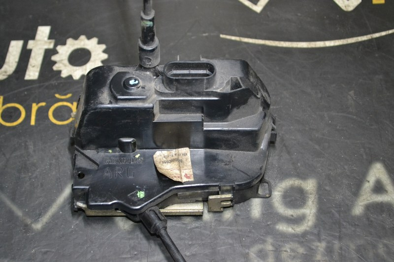 BROASCA USA STANGA SPATE RENAULT LAGUNA 2 BREAK 2000 1.6 B