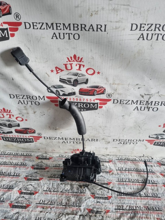 Broasca usa stanga spate Renault Megane 3 Facelift cod piesa : 825030001R